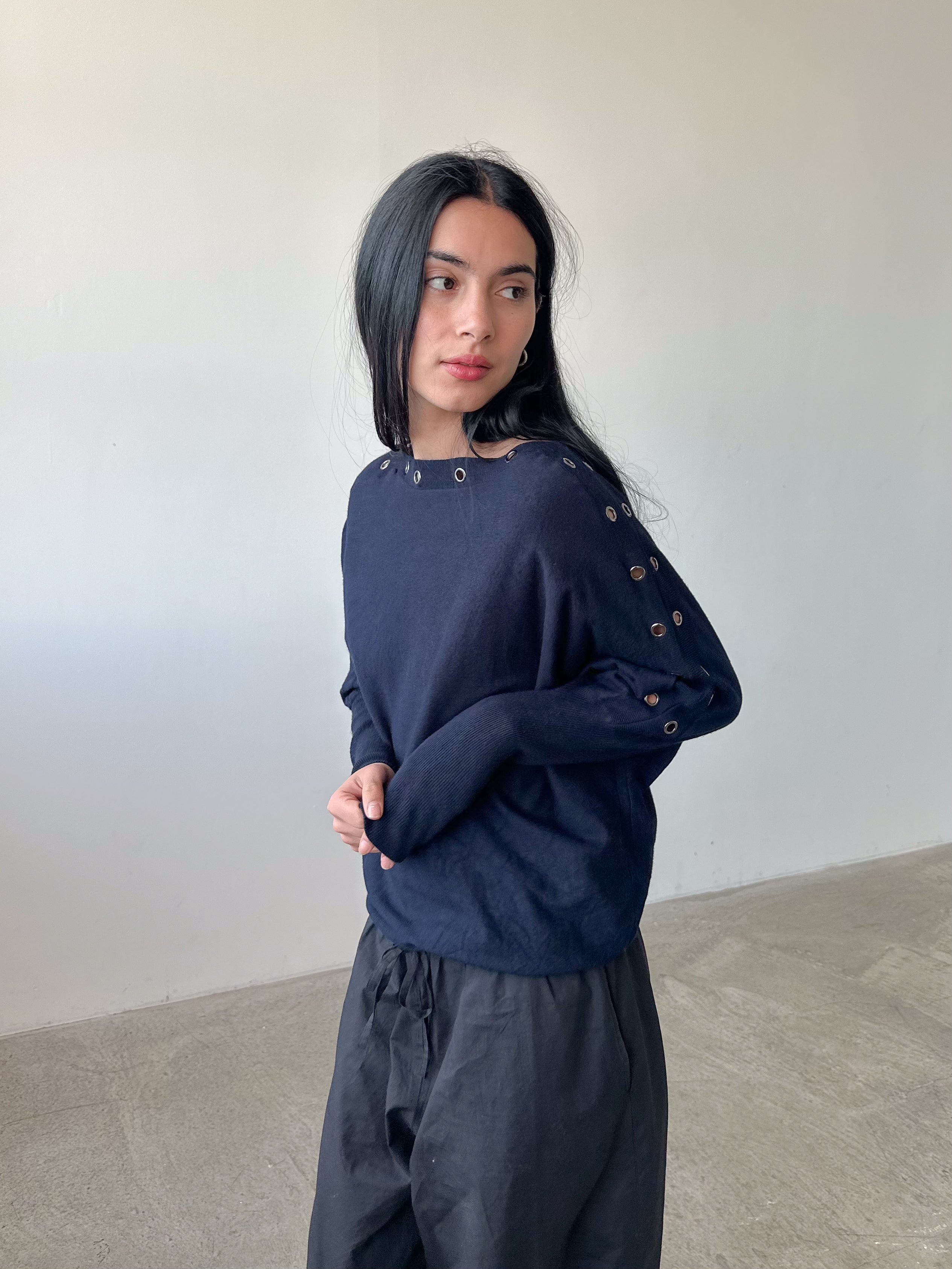 studded slouch batwing jumper / size s