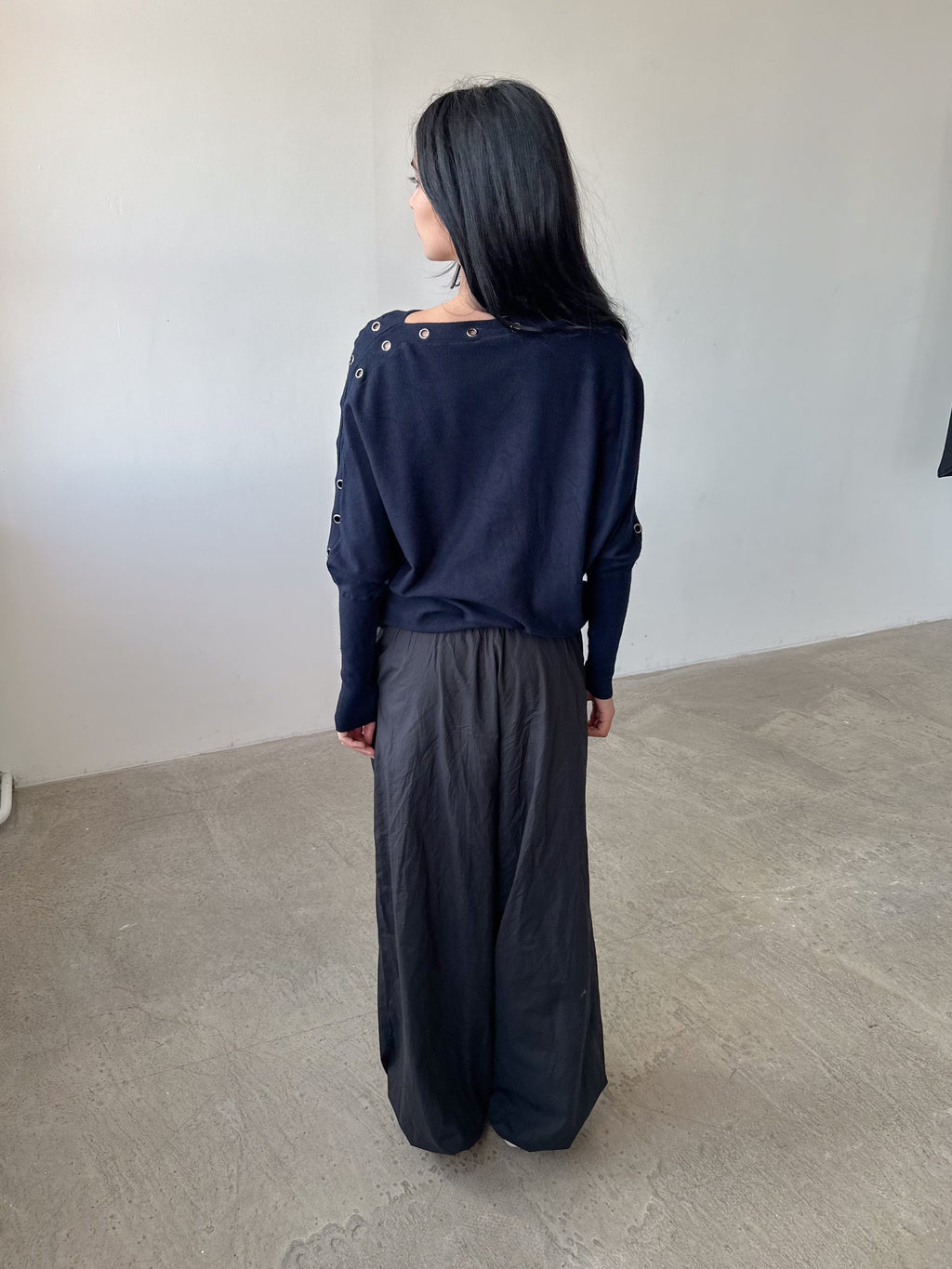 studded slouch batwing jumper / size s