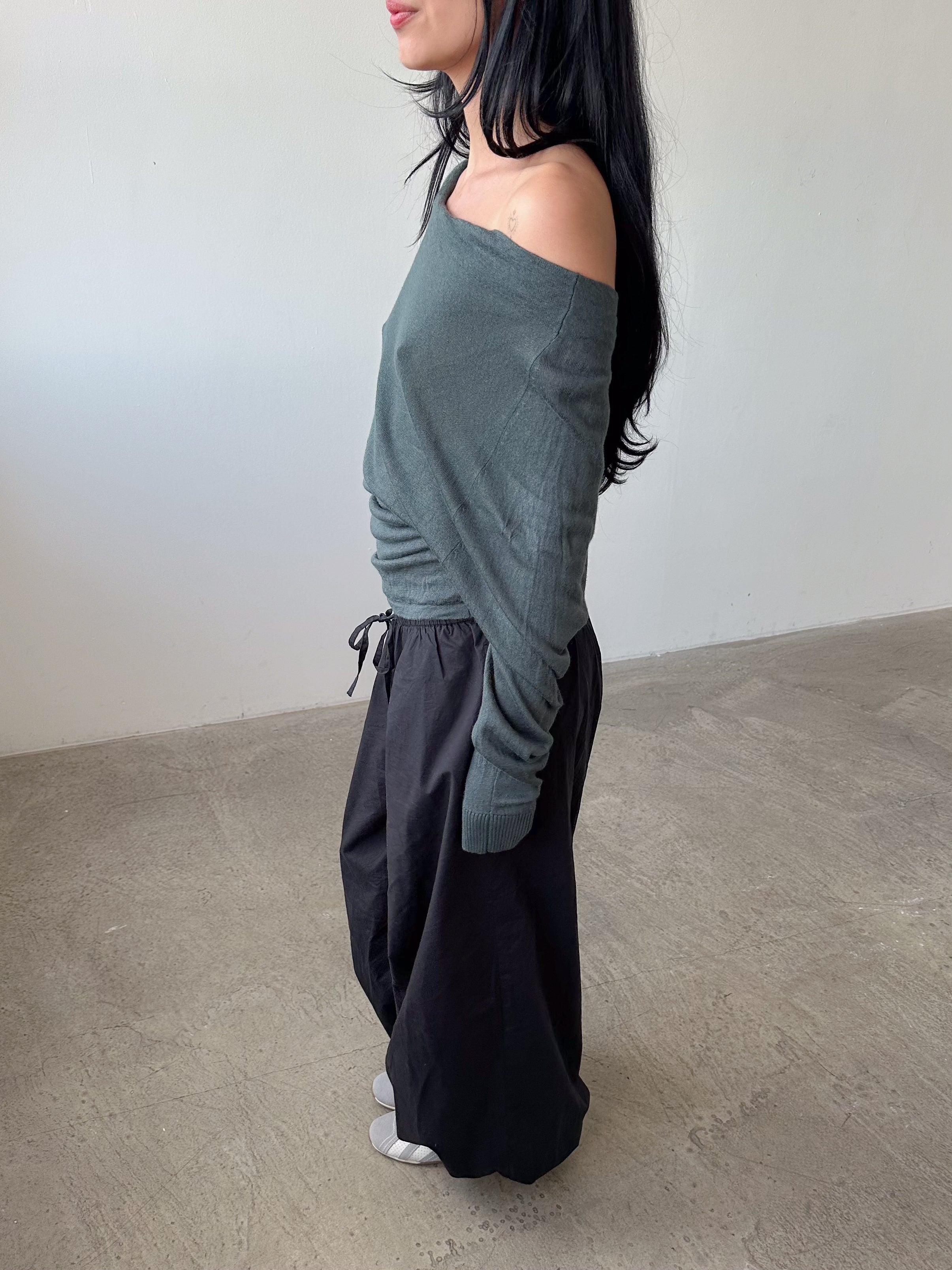 slouchy batwing jumper / size s