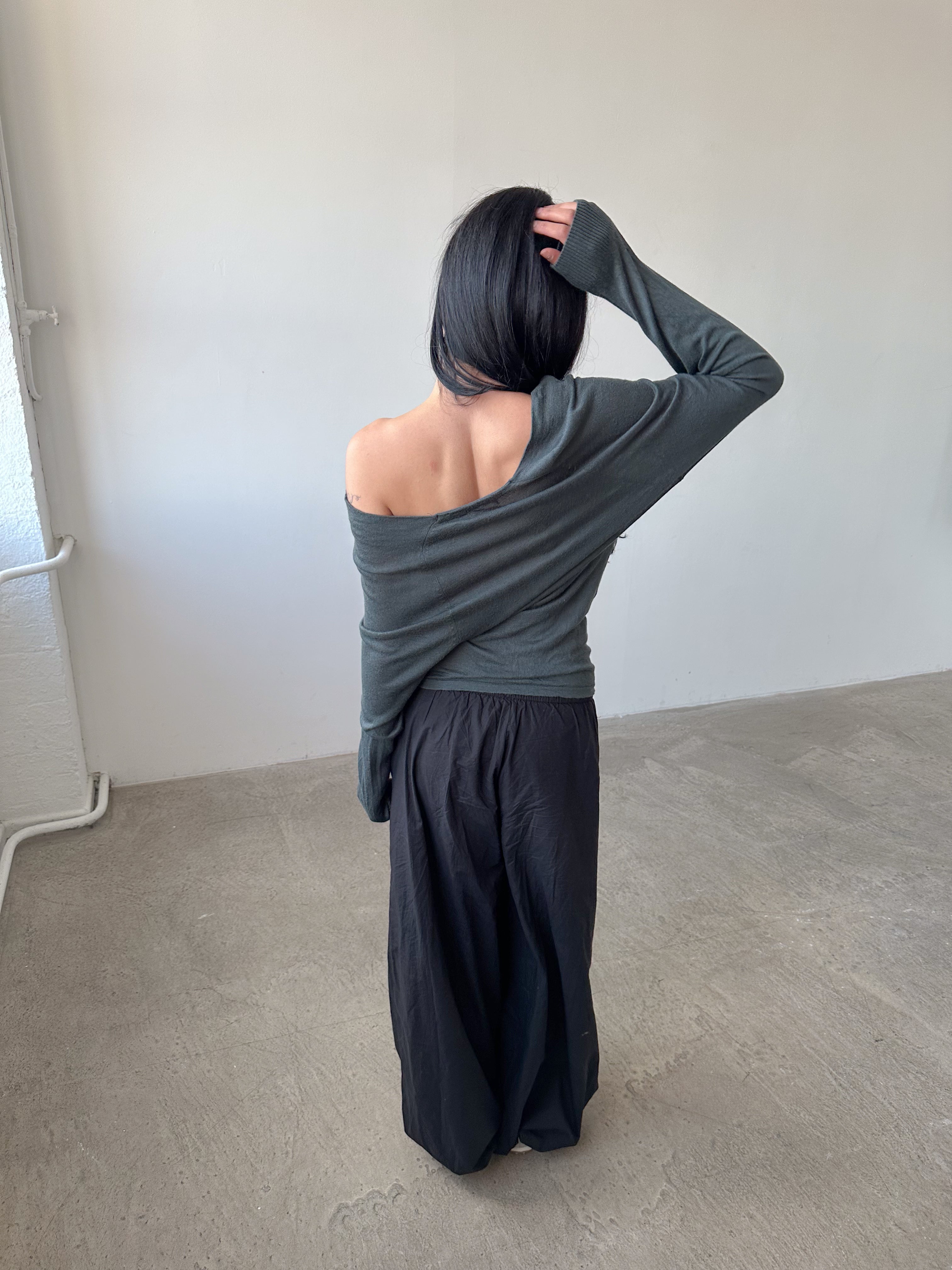 slouchy batwing jumper / size s