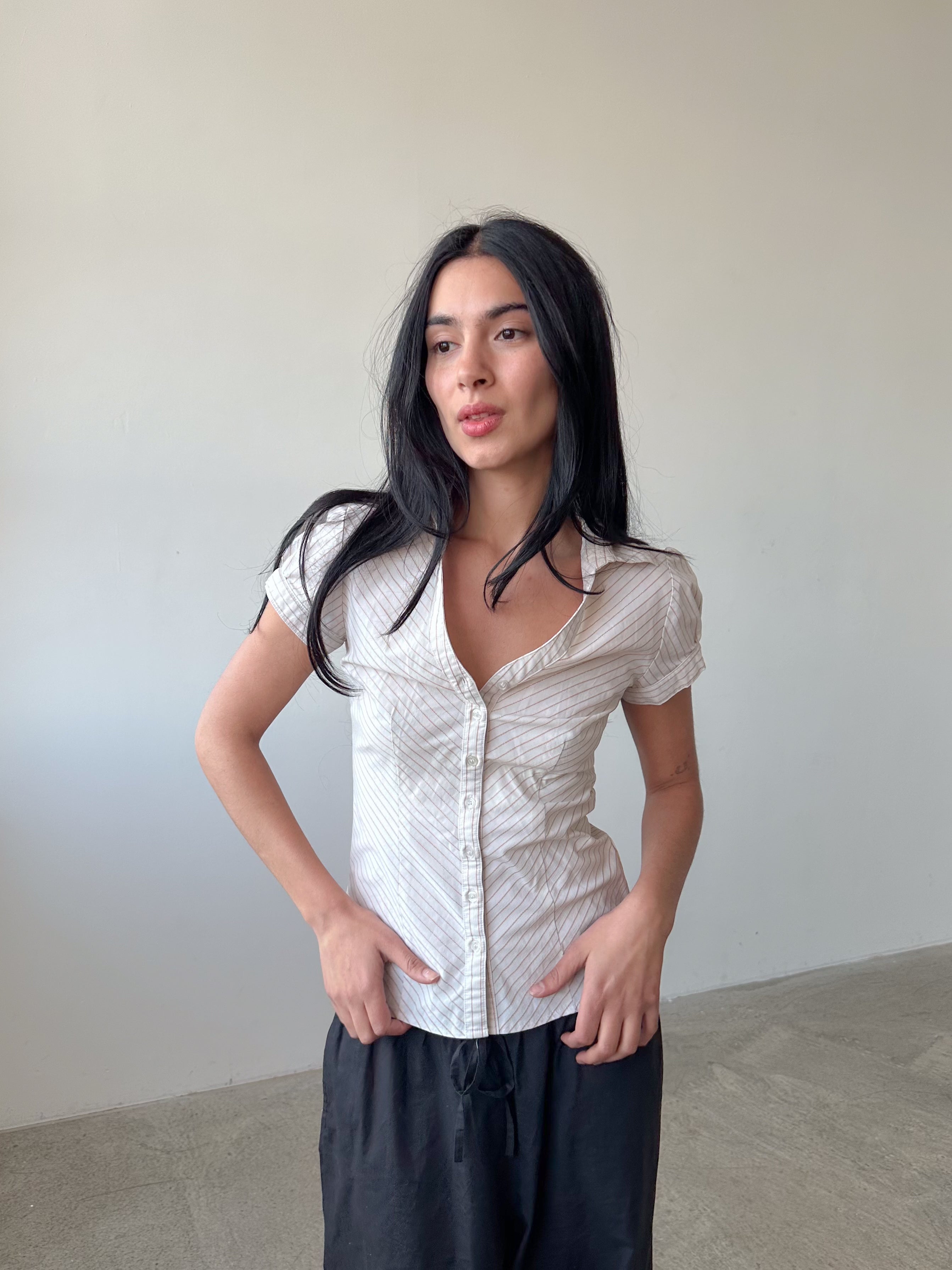 button up shirt / size xs-s