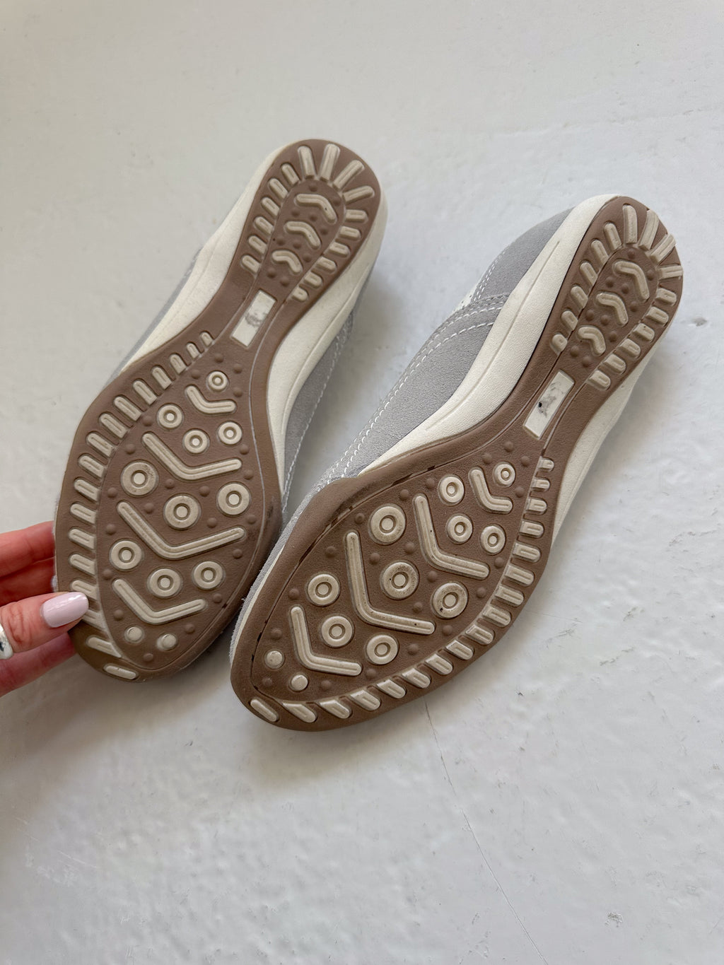 sporty ballet flats / uk size 5