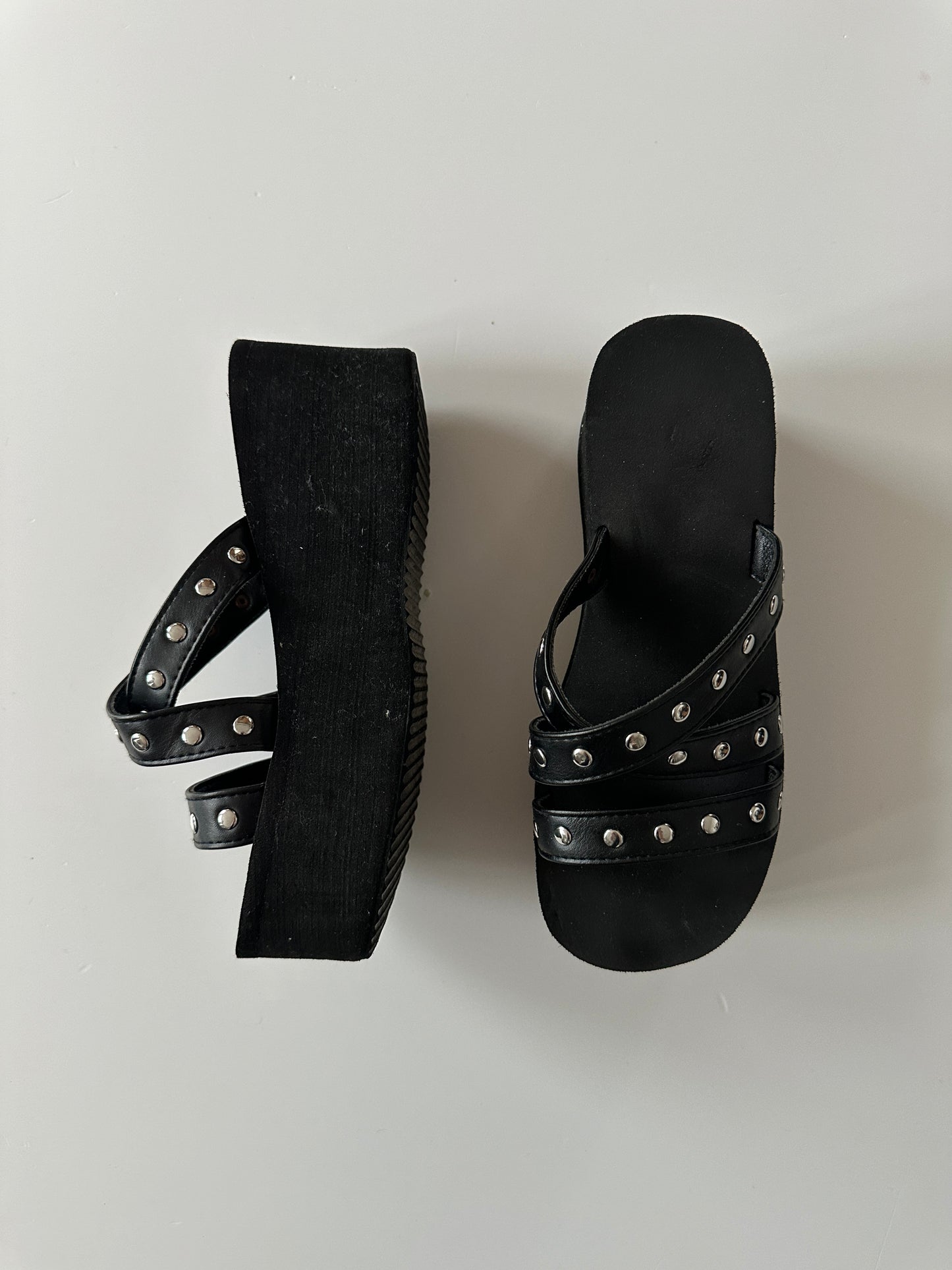 PLATFORM STUDDED SANDALS ◦ UK SIZE 4.5