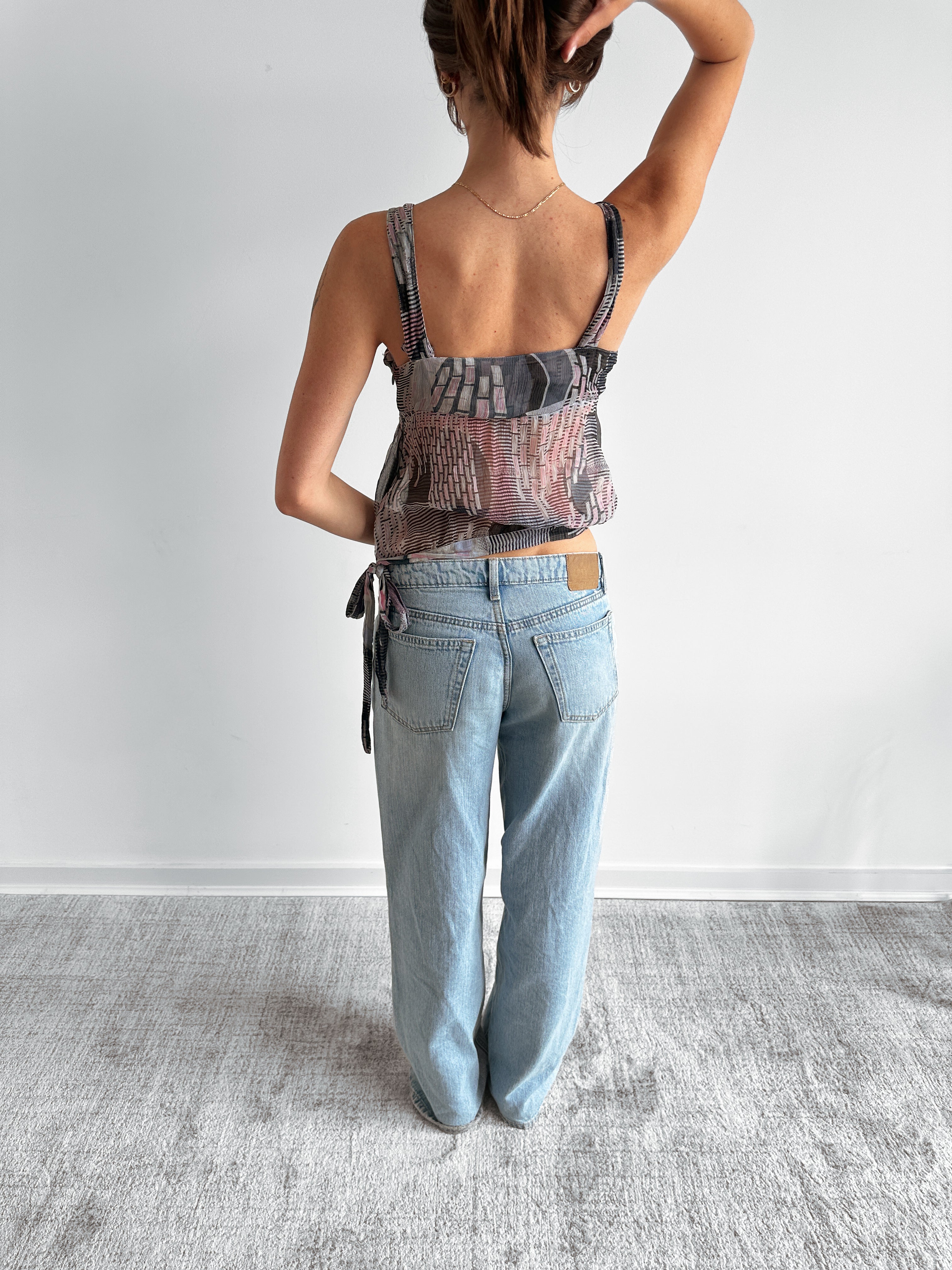 ARMANI JEANS top / size xs-s
