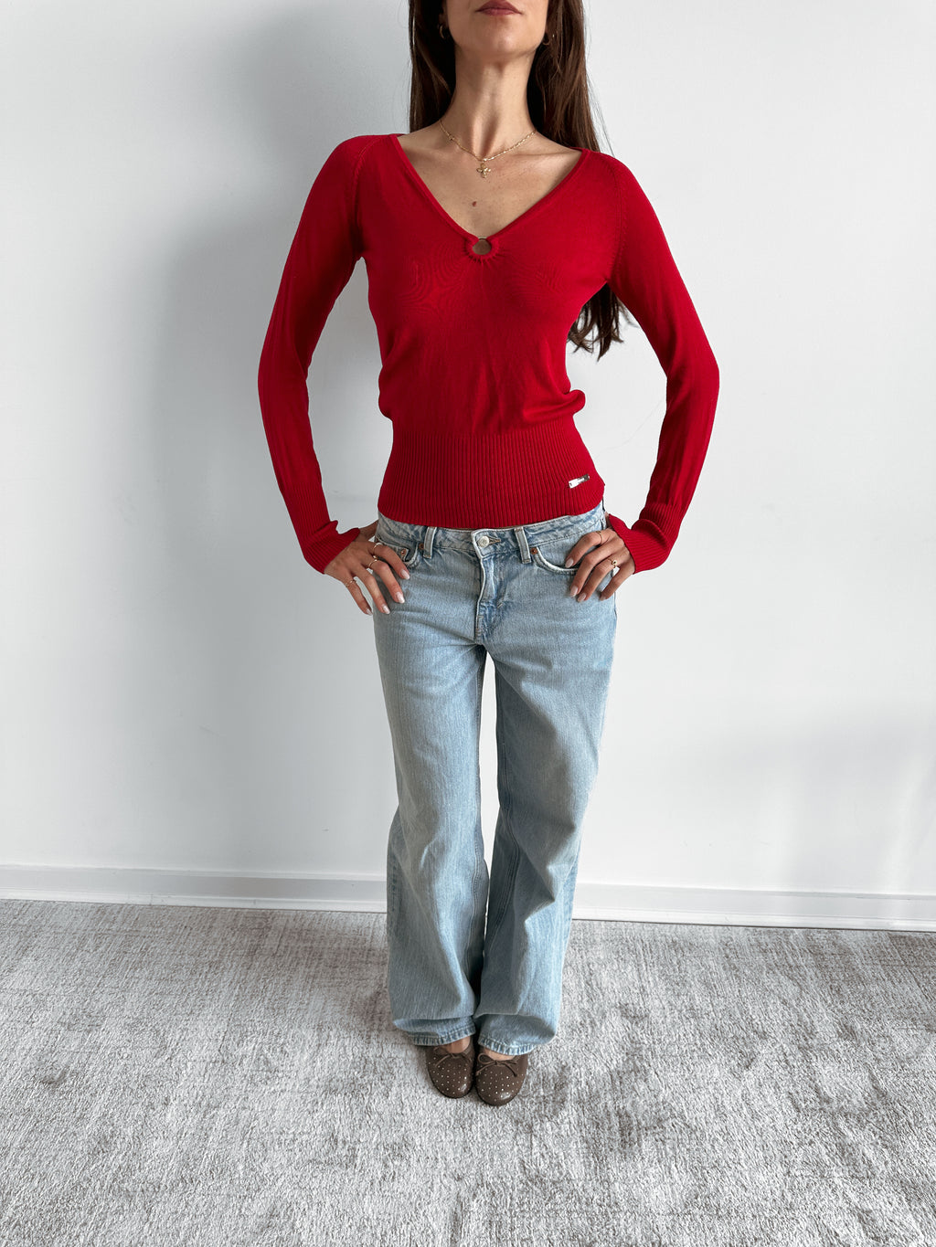 o-ring v neck jumper / size xs-s