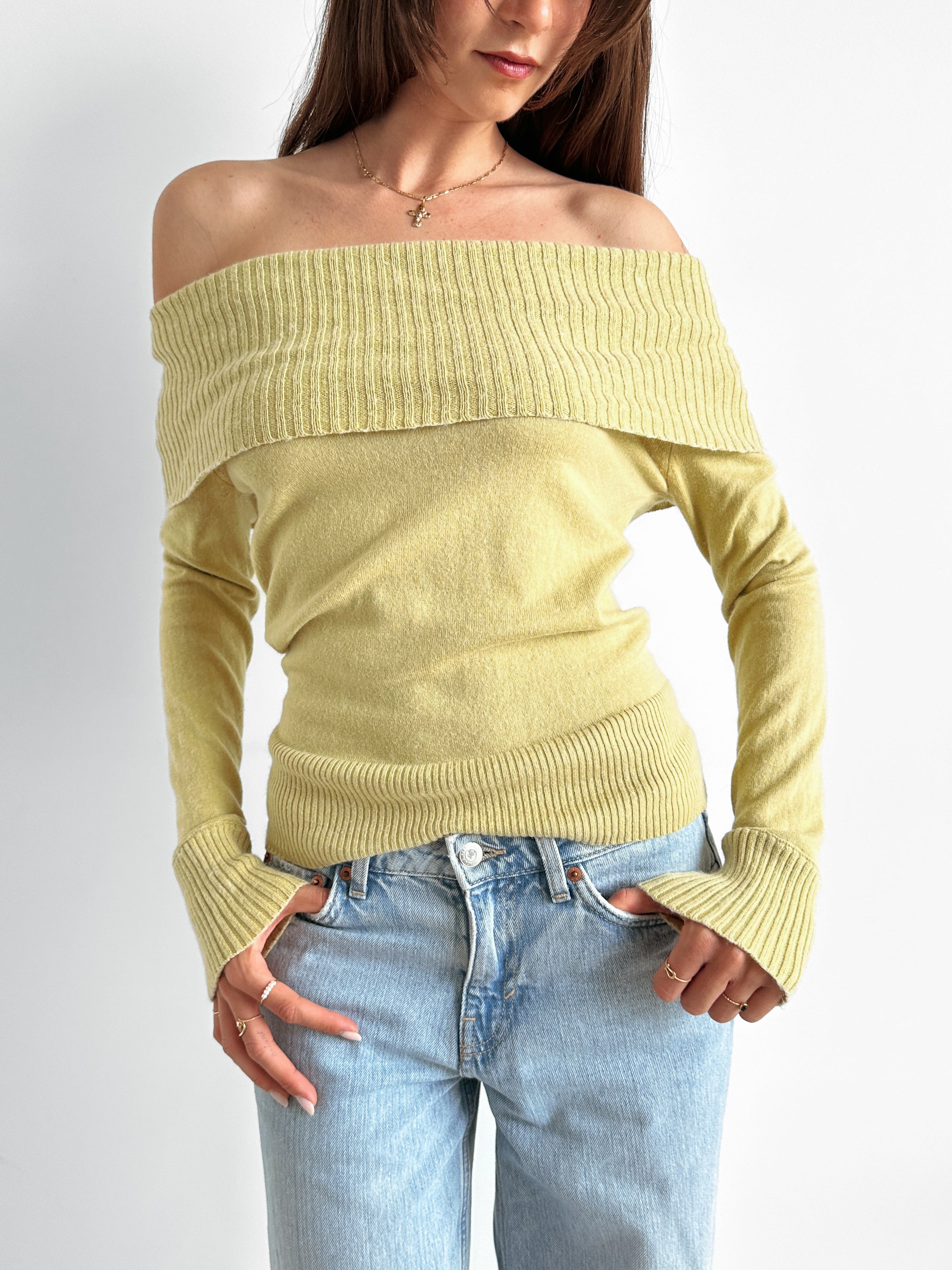 off shoulder jumper / size s