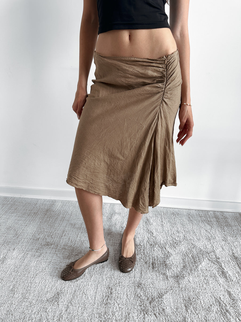 asymmetric brown skirt / size s