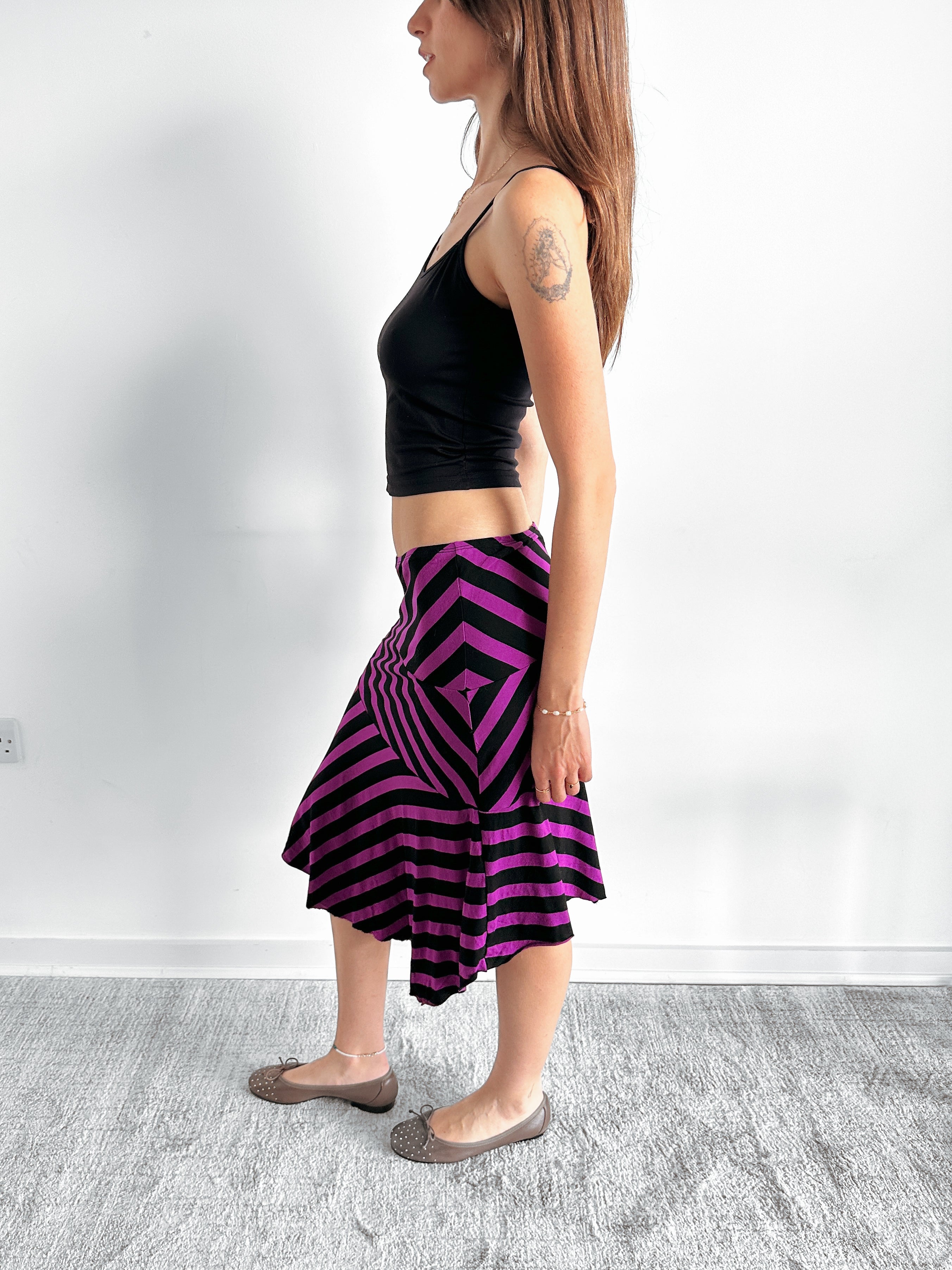 asymmetric stripe skirt / size s-m