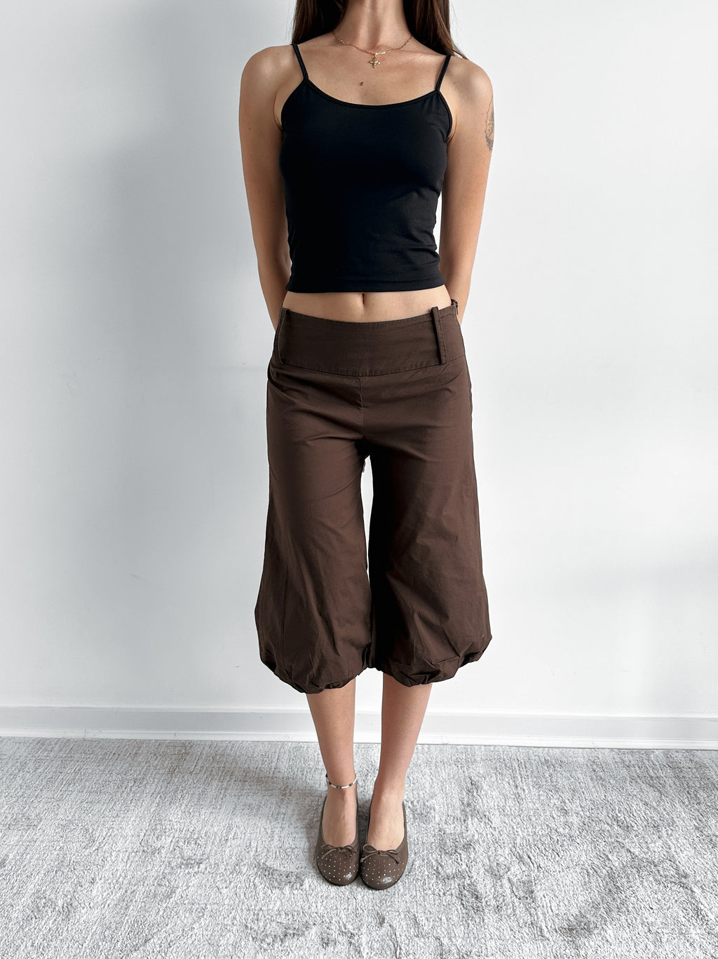 brown balloon capris / size xs