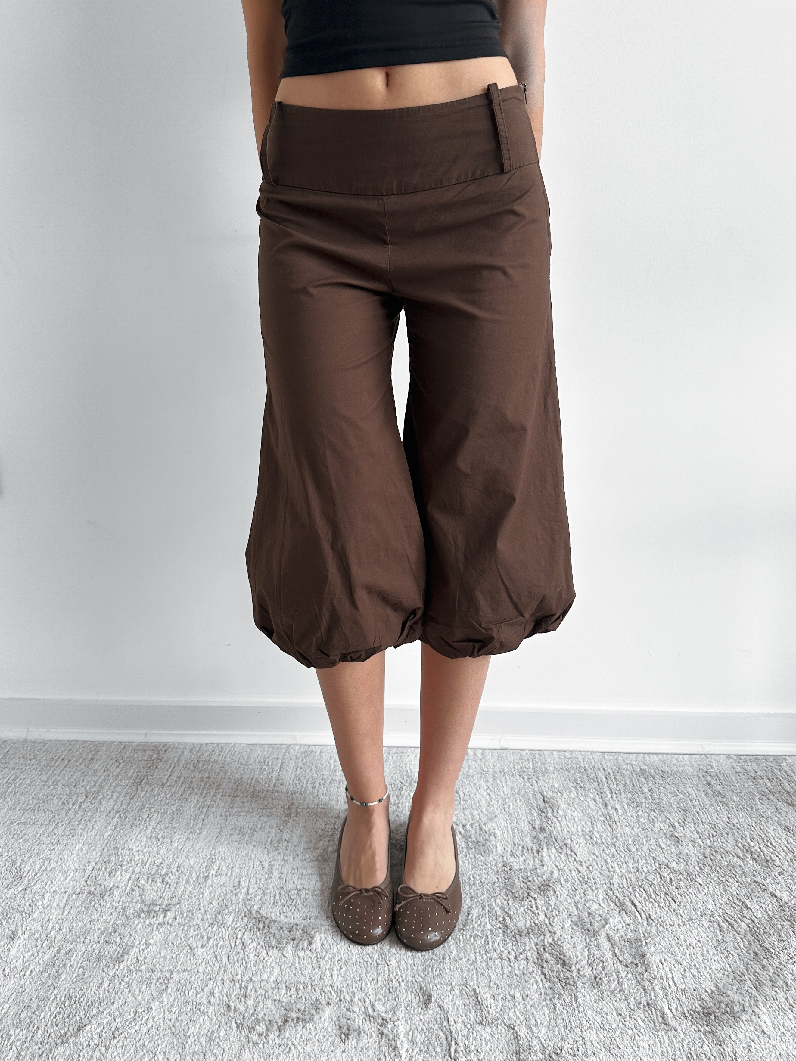 brown balloon capris / size xs