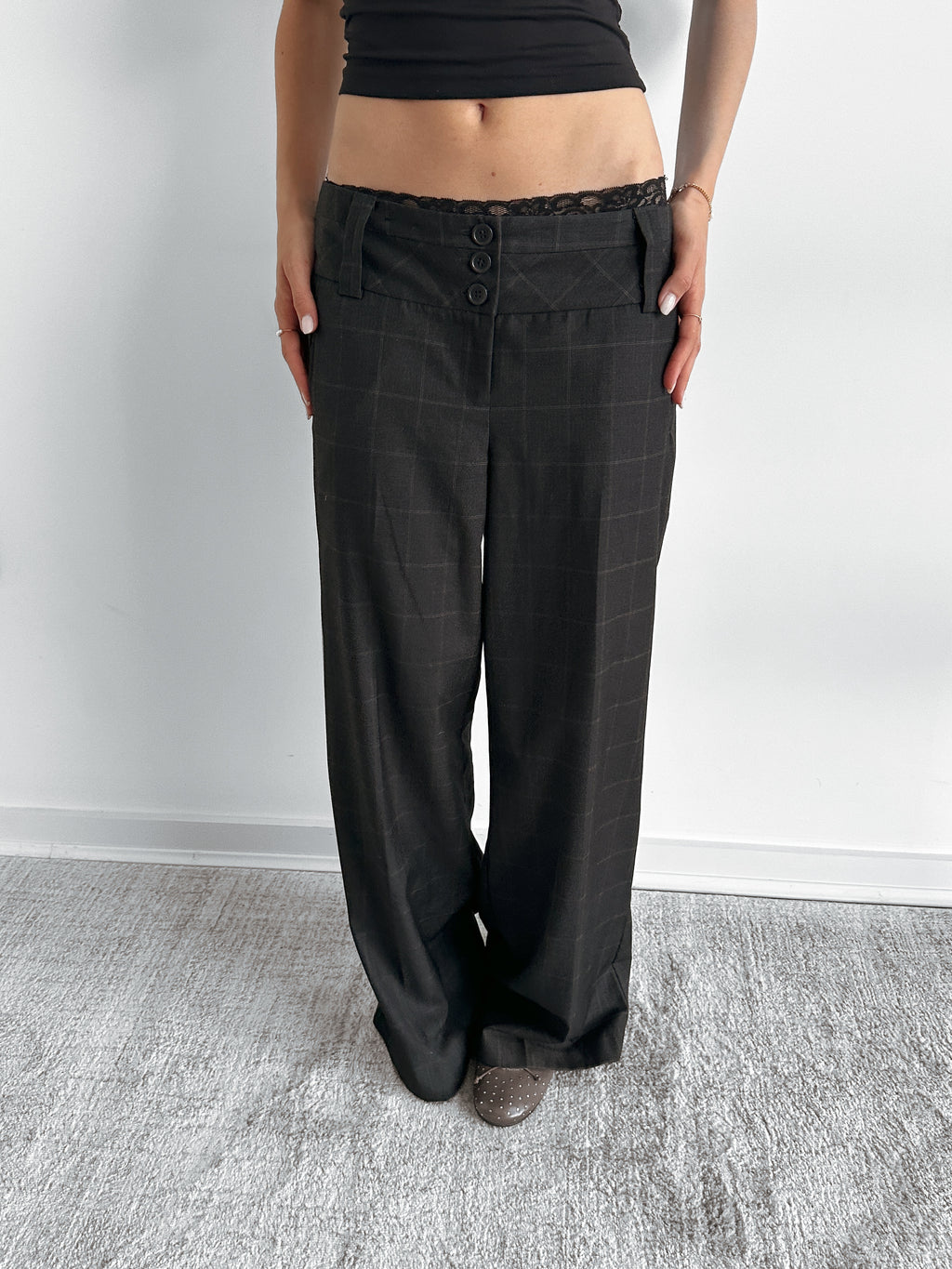 low rise pants / size m