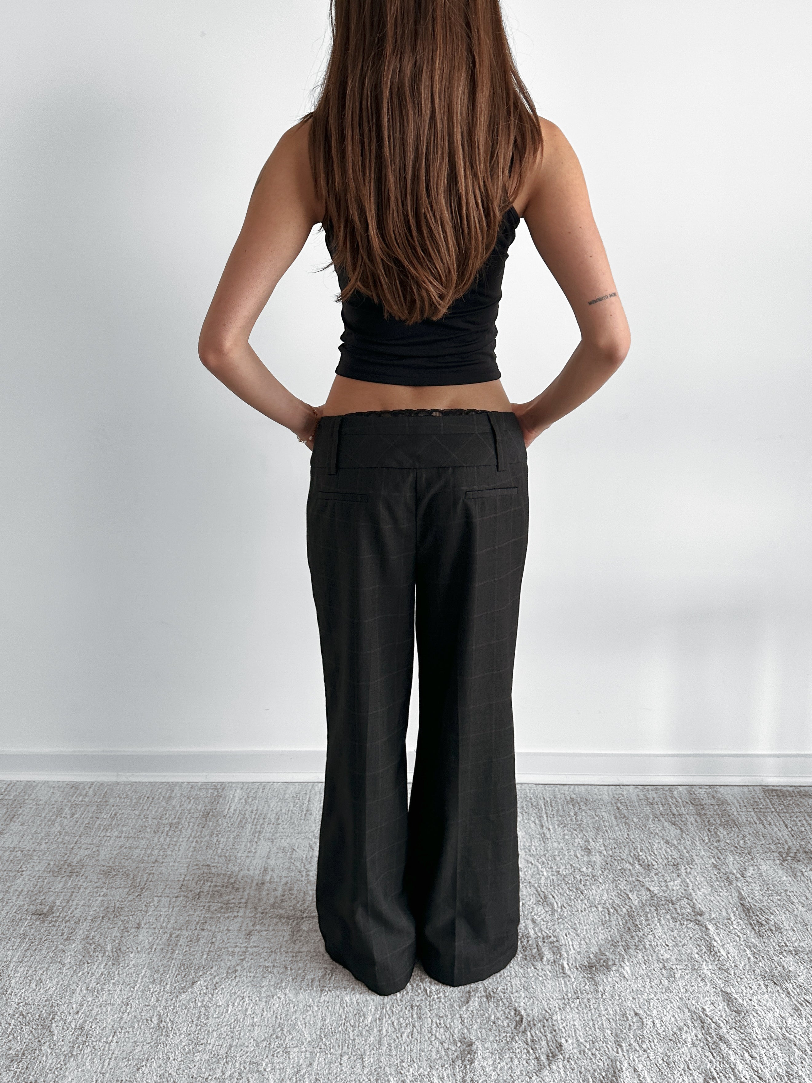 low rise pants / size m