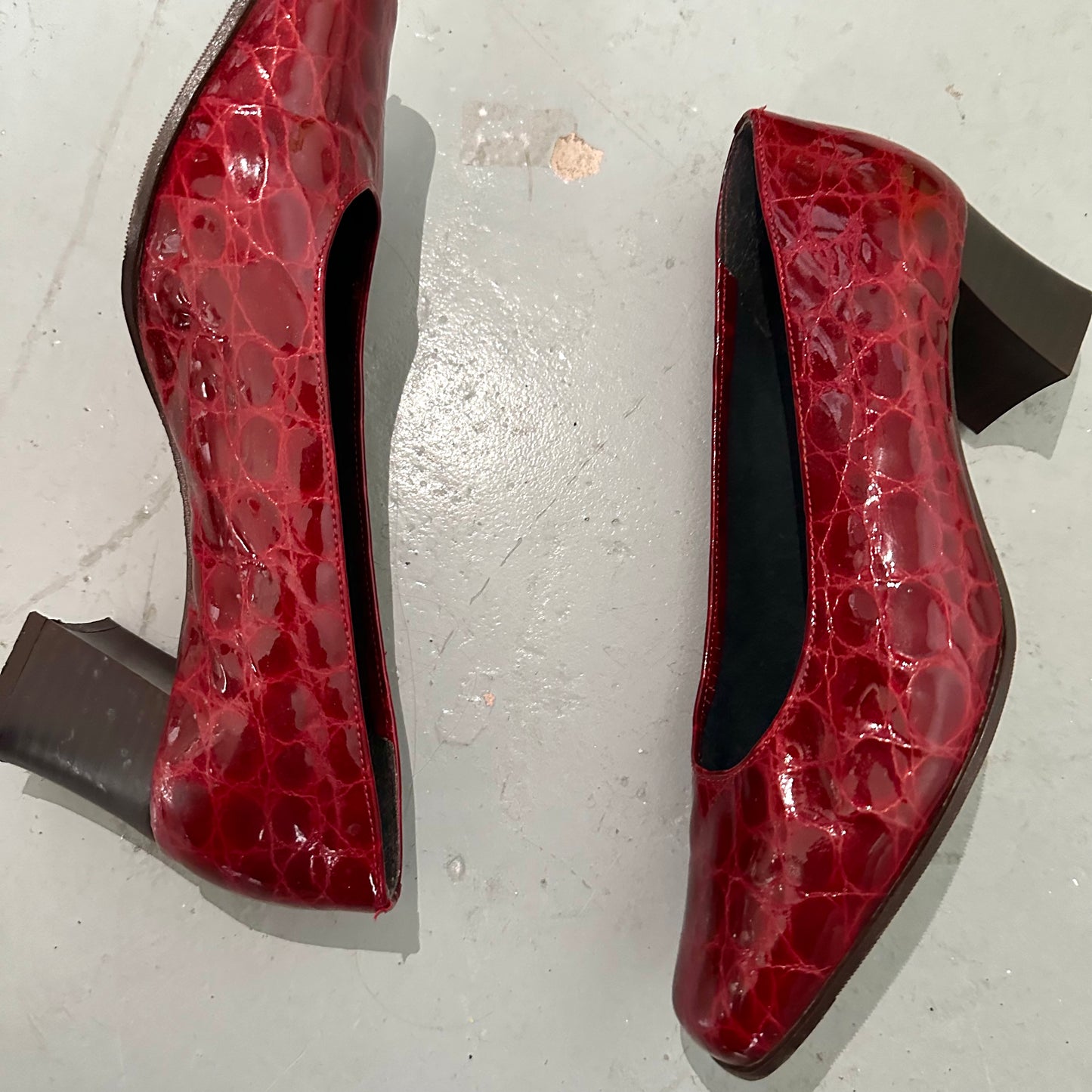 90'S RED HEELS - UK SIZE 5 | EU 38