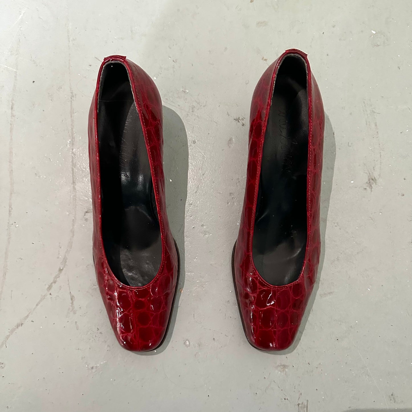 90'S RED HEELS - UK SIZE 5 | EU 38