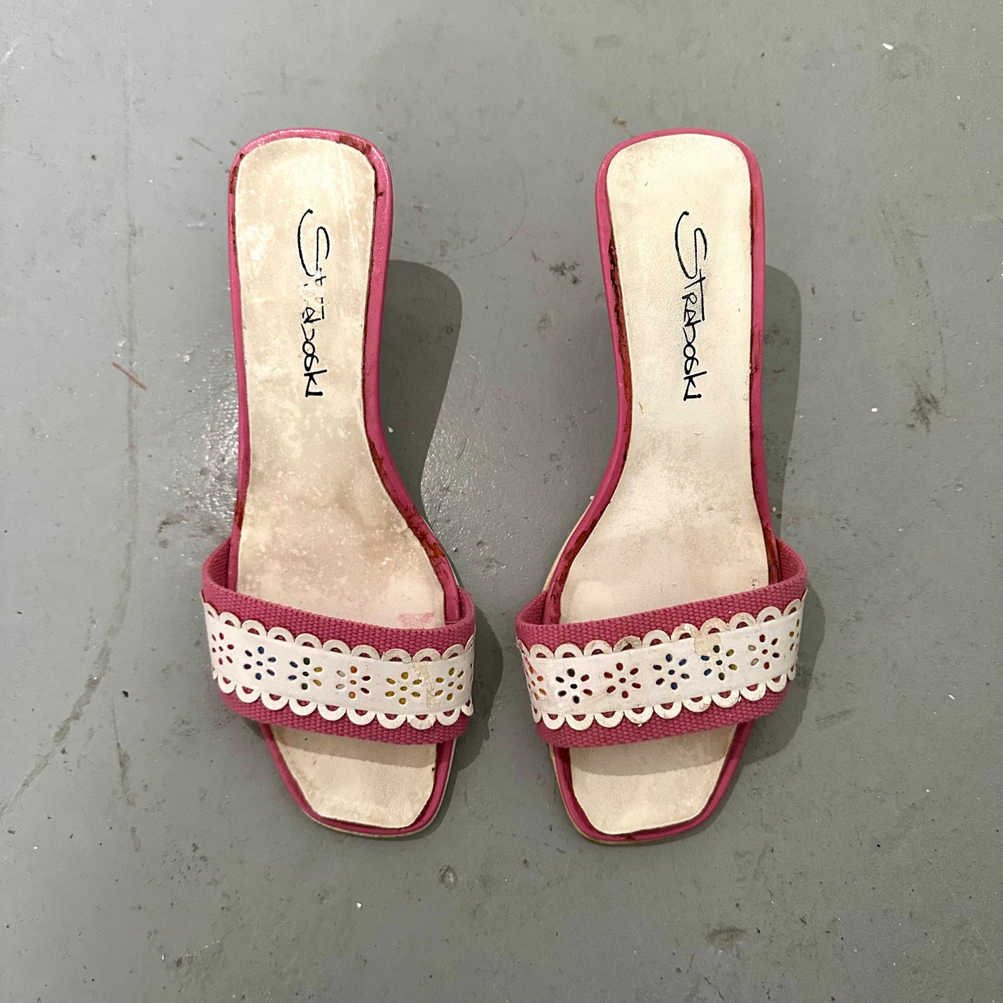 2000'S HEELS - UK SIZE 3