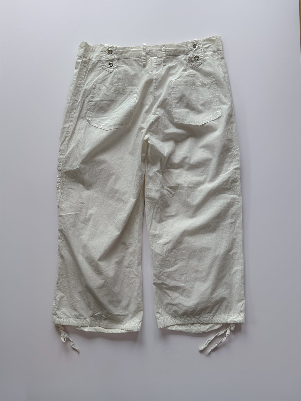 studded cargo capris / size small