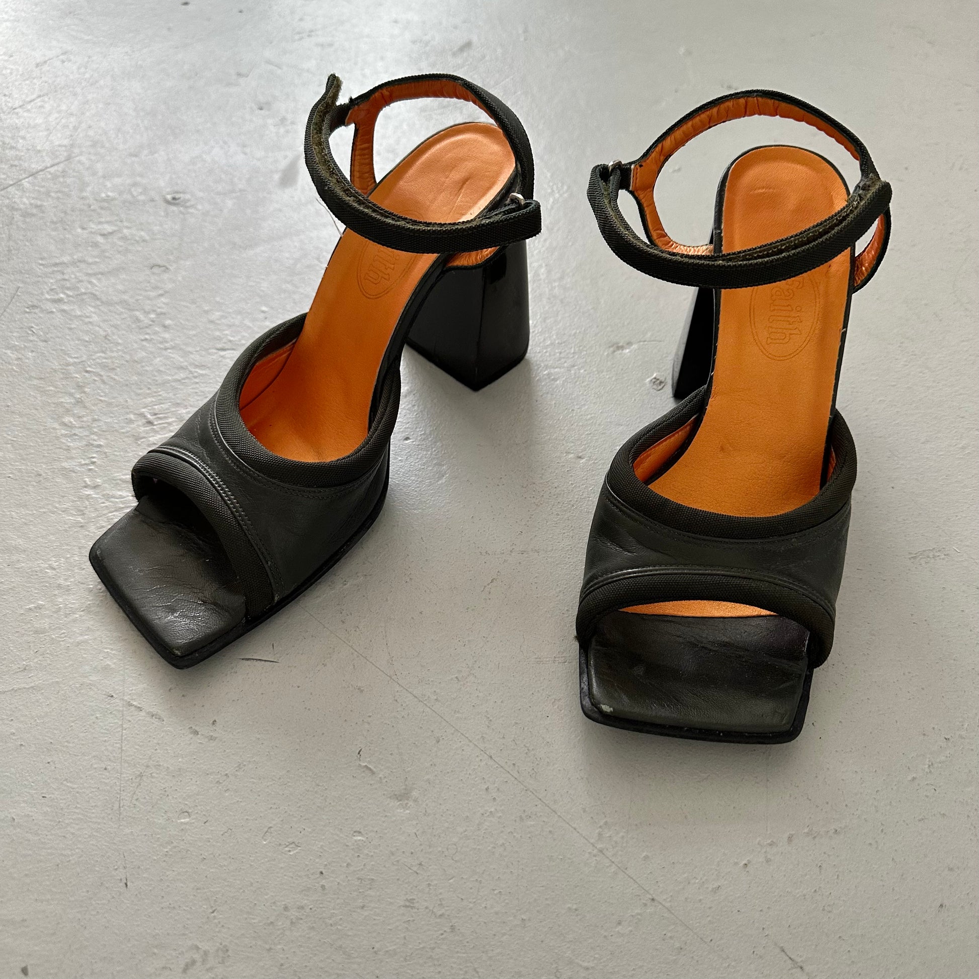 Size 1 2025 block heels