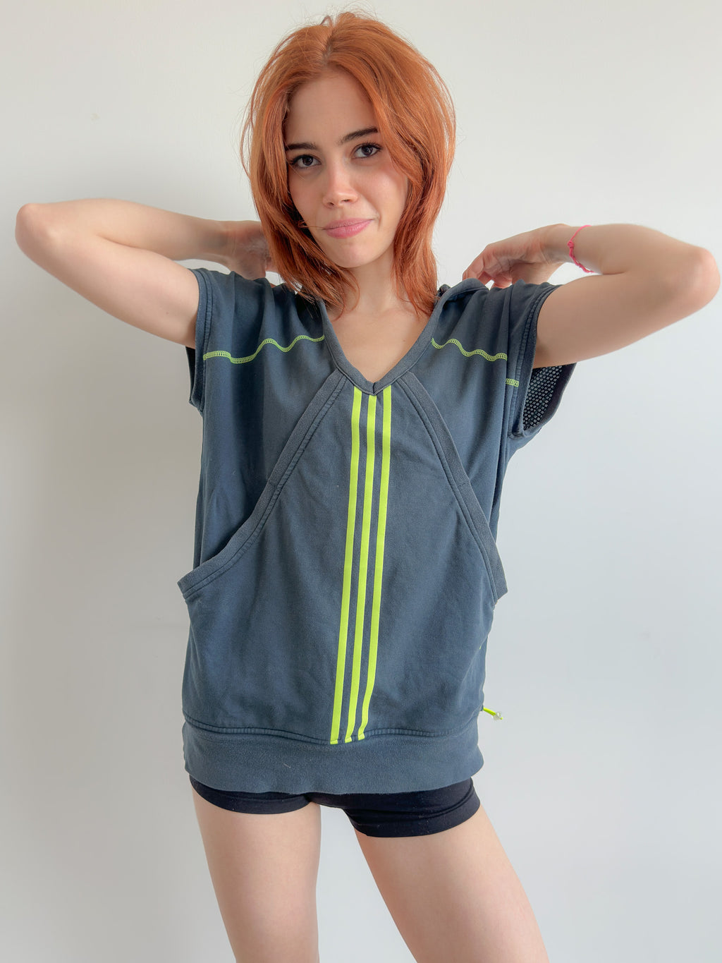 adidas hooded top / size s-m