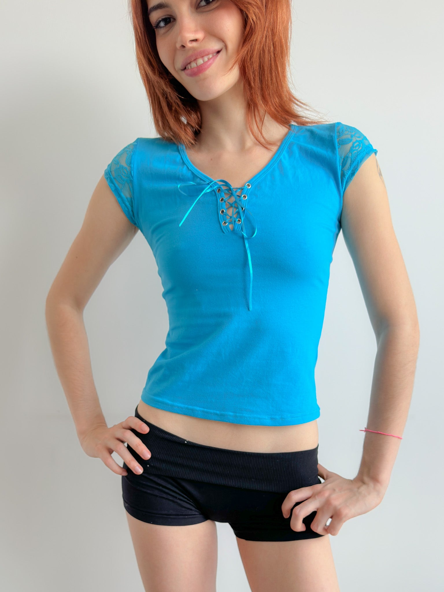 lace baby tee / size xs-s