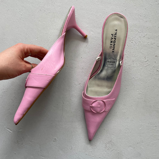 Vintage 00’s Pointy Kitten Heels - UK Size 6